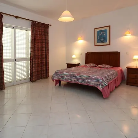 Goncalves * 阿尔布费拉