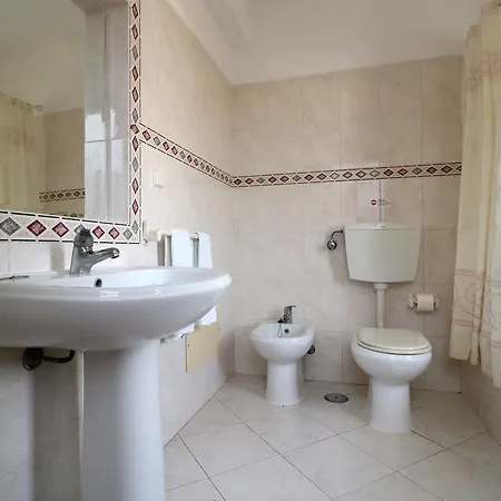 Gonçalves Villa Albufeira